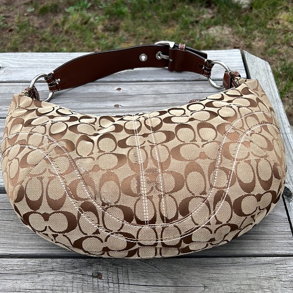 COACH - Picture 7 of 10